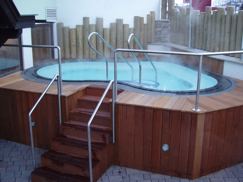 budowa basenów pływalni krytych otwartych modernizacja technika basenowa sauny Polska